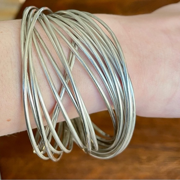 Silpada 21 Bangle Salute Bracelet - Picture 4 of 6